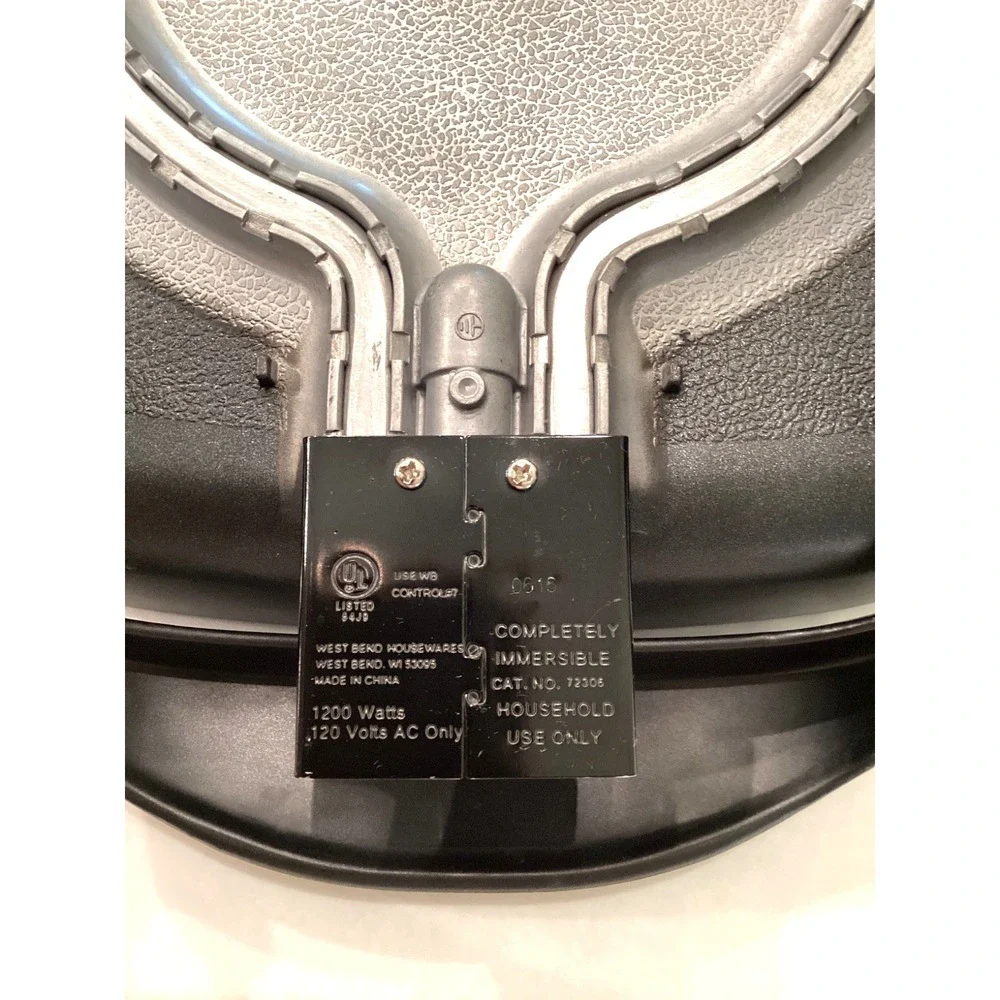 West Bend Square Electric Skillet with Non Stick Frying Pan Clear Lid 72305